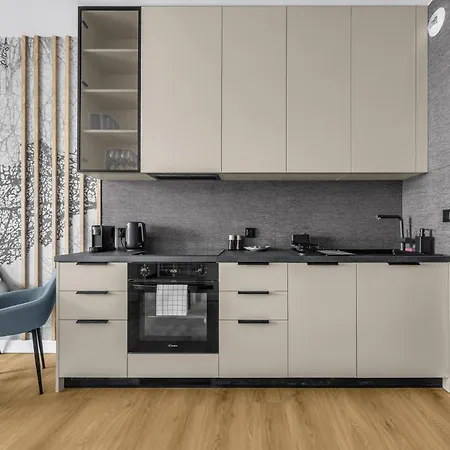 شقة Ochota - Parking, Balcony, Ac - By Rentujemy