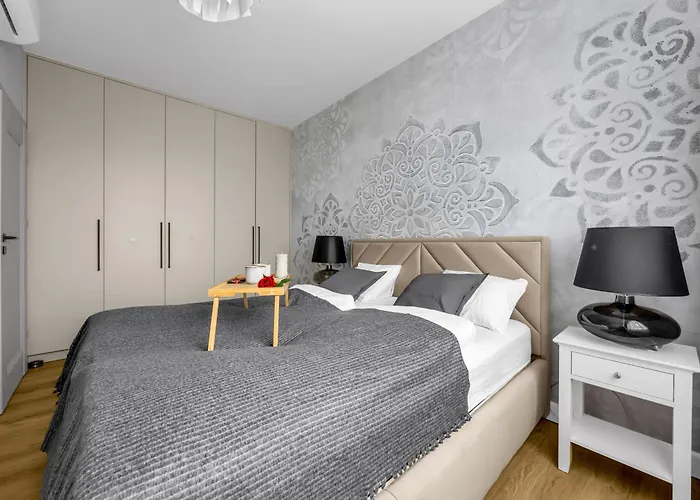 Ochota - Parking, Balcony, Ac - By Rentujemy * Varşova